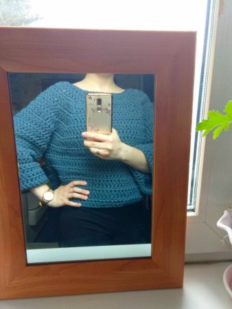 Женский вязаный свитер