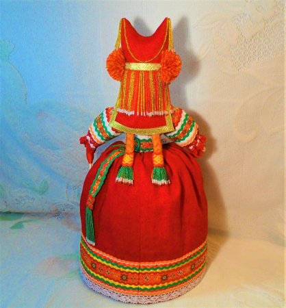 Кукла оберег в русском стиле на чайник Макошь.