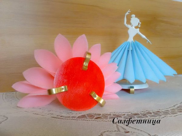 Салфетница Балерина