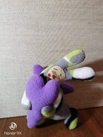 Зайка с сердечком