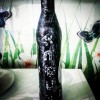 Бутылка для декора декупаж в черно-белом стиле