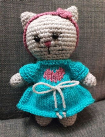 Вязаная кошечка